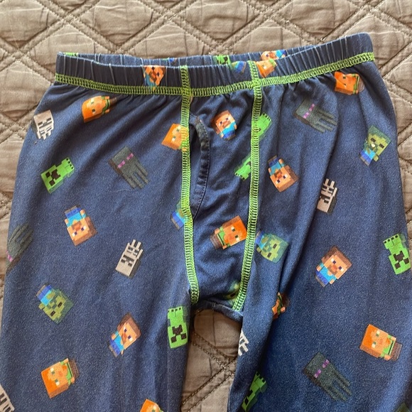 Minecraft base layer style Pjs🟩 - Picture 5 of 5